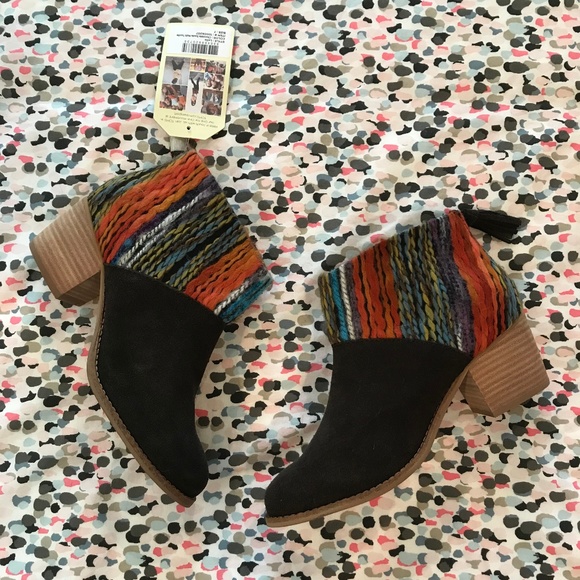 Toms Shoes - Toms Lella chocolate suede multi textile tribal